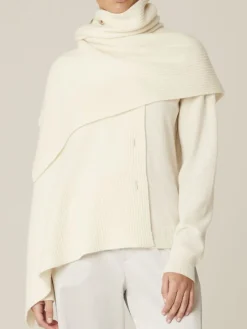 100% Merinowolle Poncho TEGAN von Pluto