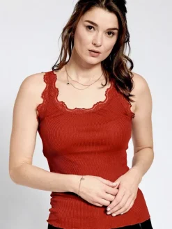 70% Seide 30% Bio-Baumwolle kbA TRÄGERTOP RIPP Kokon Zwo