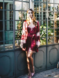 100% Seide Negligee ICONIC LACE beere von Luna di Seta