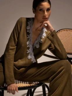 Feinstrick Hausanzug DELIA oliv von Verdiani