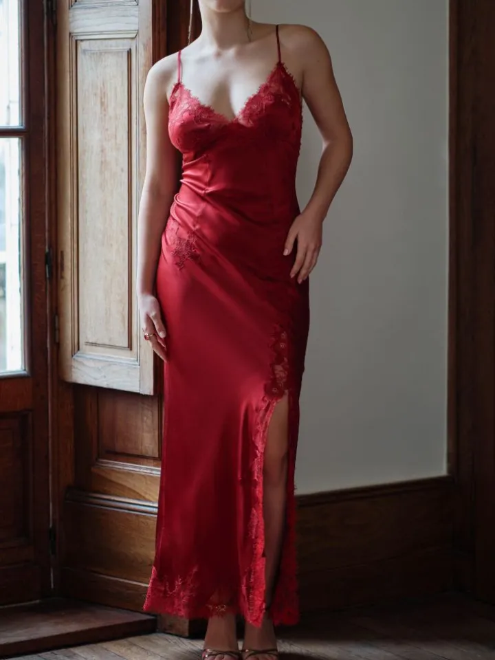 Langes Stretchseidennachthemd VELVET mit Spitze von Marjolaine