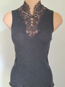 Merinowolle-Seide Stehkragen TOP mit Spitze von Artimaglia