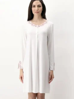 Modal Langarm Nachtkleid MACRAMÉ MODAL cremeweiß von Luna di Seta