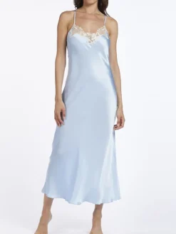 Seide Nachthemd PEARL babyblau mit Spitze von Vivis