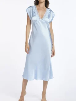 Seide Nachthemd SUSANNA babyblau mit Spitze von Vivis