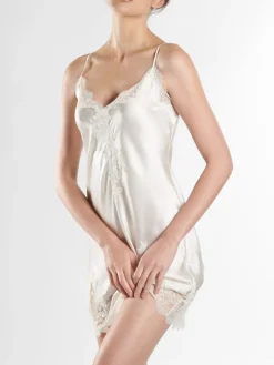 Seide Negligé SOIE D´AMOUR mit Spitze von Aubade
