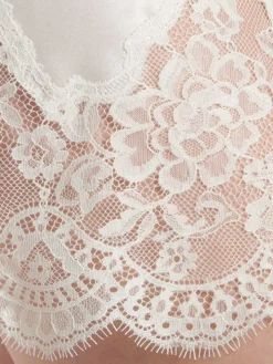 Seide Negligé TOI MON AMOUR klassische Farben von Aubade