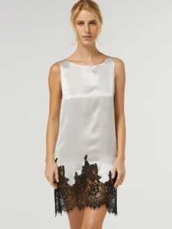Seide Neglige LOTTIE silber mit schwarz von Vivis