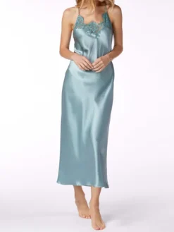 Seide Neglige PERLA arktisblau von Vivis
