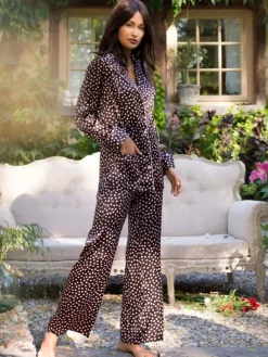 Seidenpyjama MITZI schoko-rosa von Marjolaine