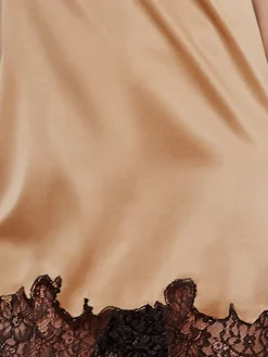 Seidentop SETA No. 12 mit Spitze von Chiara Fiorini