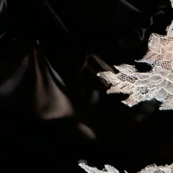 Slip ONICE mit Seide von Cotton Club nur noch in rot-schwarz