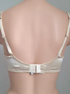 Soft-Cup BH NAZIMA von Cotton Club mit Seide