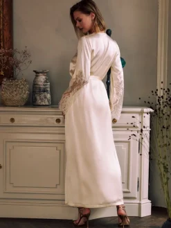 Stretchseide Morgenmantel RUBY von Marjolaine