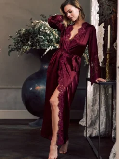 Stretchseide Morgenmantel RUBY von Marjolaine