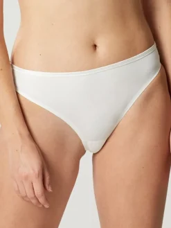 String Tanga NUAGE PUR extra flach uni von Maisonlejaby