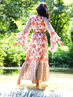 Wickelkleid mit Seide LUNA weiss-rot von Laetitia Beachwear